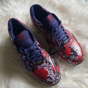 Nike Air Max 1 Ultra London City Collection NWOT Nike Air Max 1 Ultra London City Collection NWOT